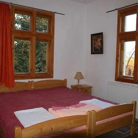Four Seasons House Tsareva Livada